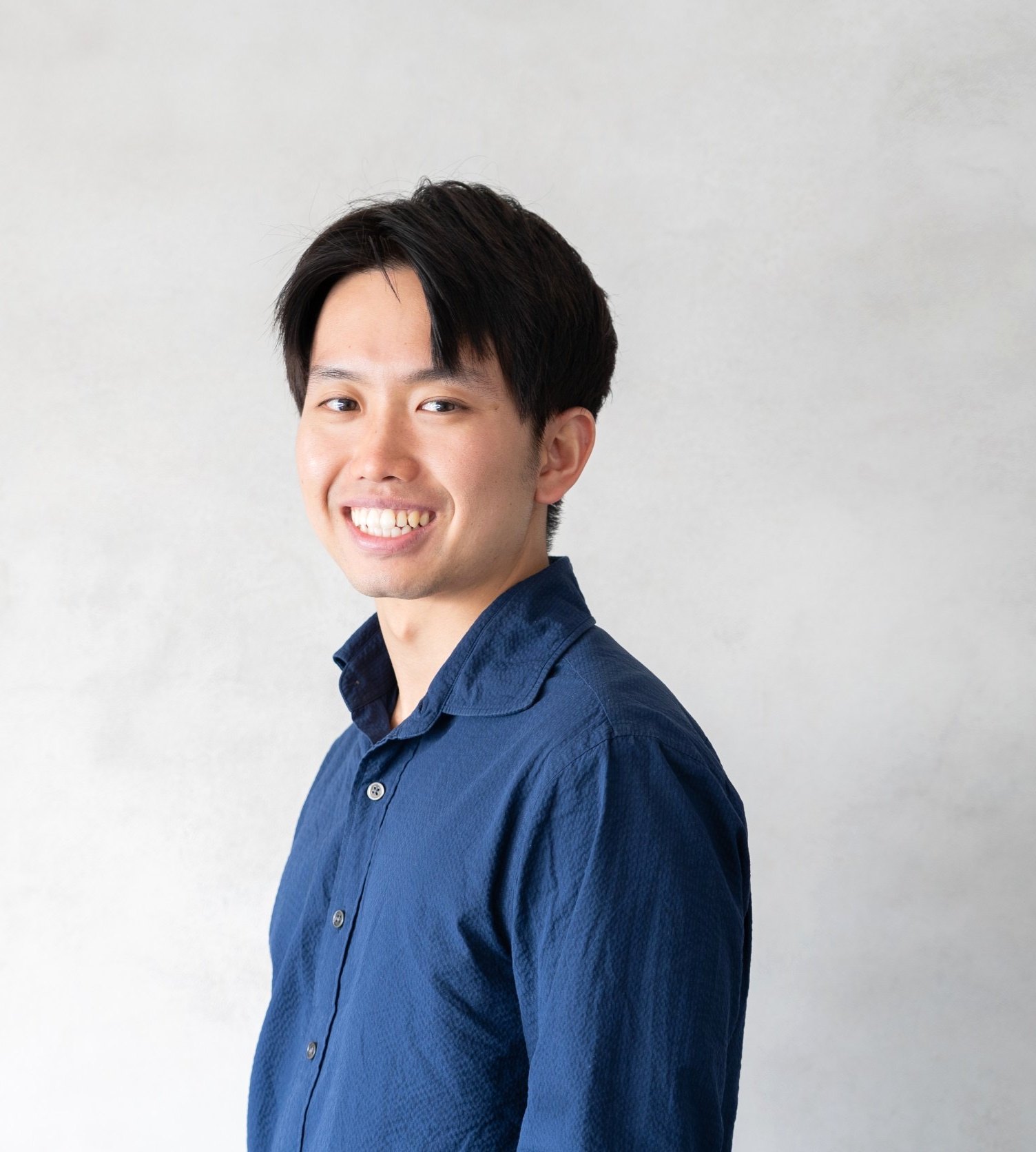 中都 智仁